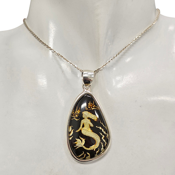 Mermaid Cameo Amber Sterling Silver Pendant