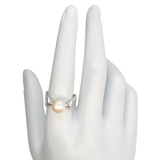 Pearl Geometric with Feather-Patterned Band Sterling Silver Ring