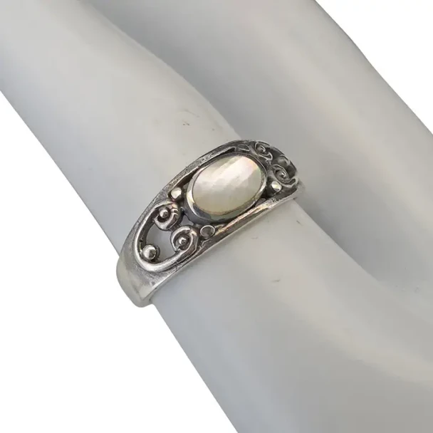 Mother of Pearl Sterling Silver Ring