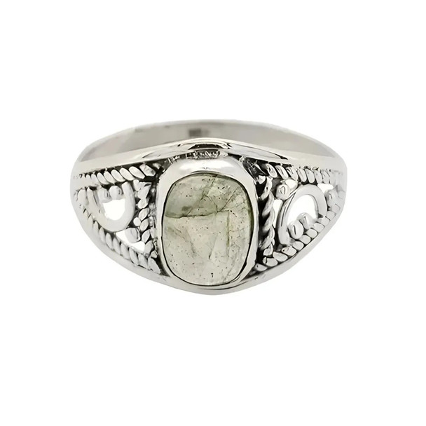 Labradorite Sterling Silver Ring (R-LB-6103-R)