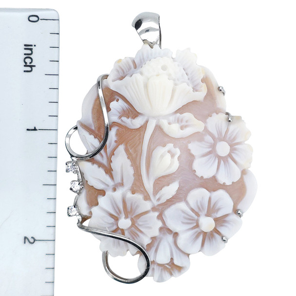 Flower Design Italian Shell Cameo Pendant