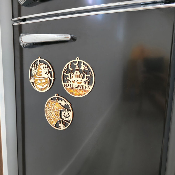 Spiderweb Halloween Amber Suncatcher / Magnet