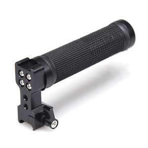 http://www.coollcd.com/product_images/b/378/SmallRig-QR-Handle-V7-Multi-Purpose-Top-Handle-black-1558__99635__67129.jpg