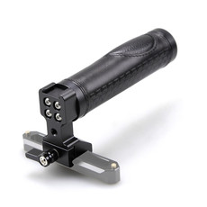 http://www.smallrig.com/product_images/j/467/smallrig_qr_nato_handle_leather_black_1569_5__40379.1453692049.230.260__89640.jpg