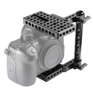 https://d3d71ba2asa5oz.cloudfront.net/12031759/images/smallrig-versaframe-half-cage-for-small-size-camera-1658%20(1).jpg