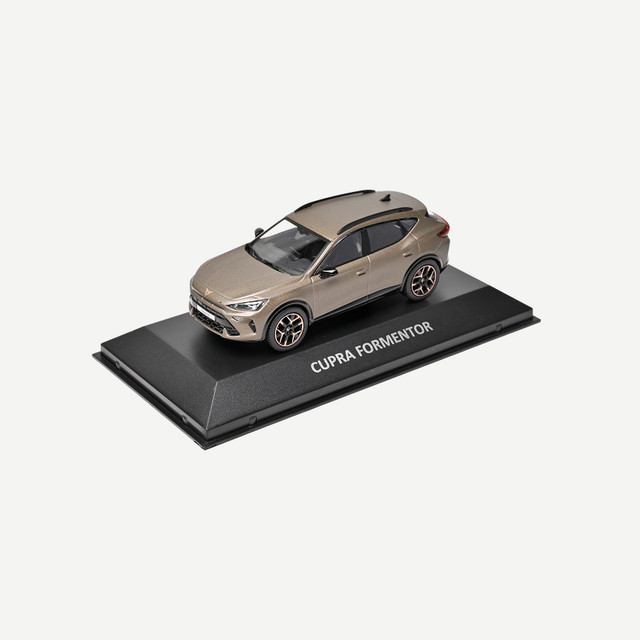 CUPRA Formentor in scala 1:43 Century Bronze Matte CUPRA Formentor in scala 1:43 Century Bronze Matte