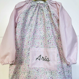 Bata Escolar Personalizada Elástico – Colección Aventuras - más estampados