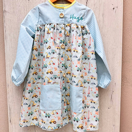 Bata Escolar Personalizada - modelo Obras