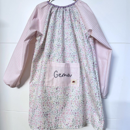 Bata Escolar Personalizada - modelo Aurora
