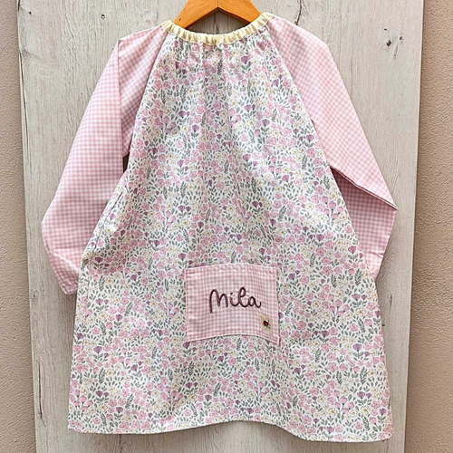 Bata Escolar Personalizada - modelo Aurora