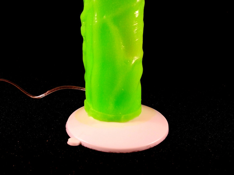 This is the color of the Silicone Rubber in this REFILL PACK. Style of Base - SUCTION CUP