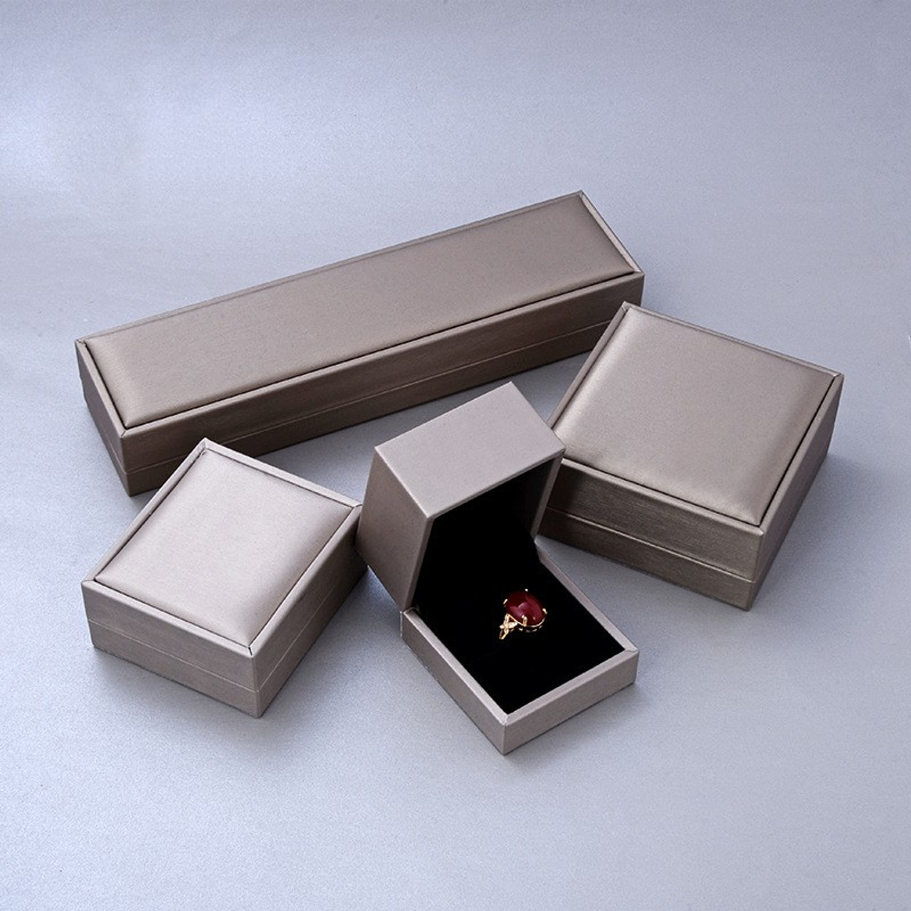 where to buy leather jewelry box