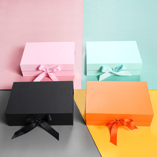 Collapsible Magnetic Box with Ribbon 9" x 6.75" x 2.75" 