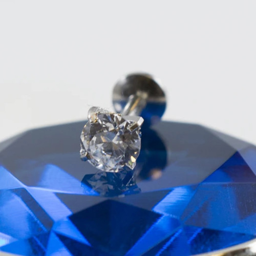 Threadless Prong Set CZ Labret Flatback Studs