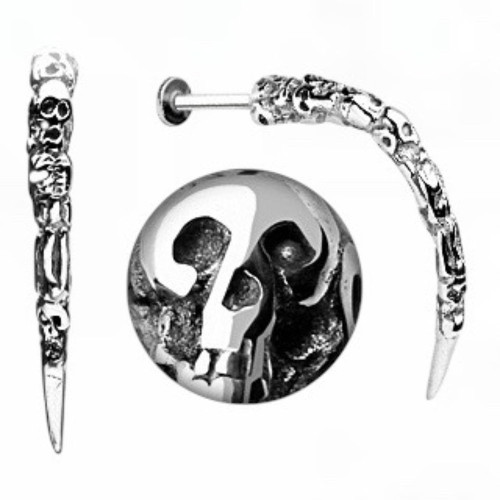 Skull Curved Distrube Labret Stud
