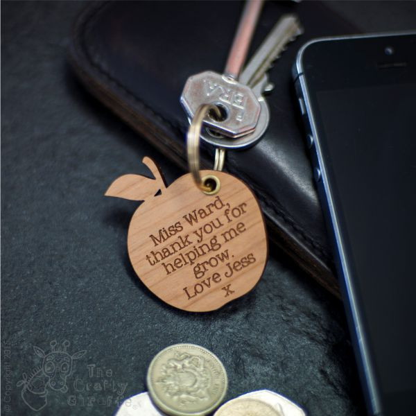 Personalised Apple Keyring - The Crafty Giraffe