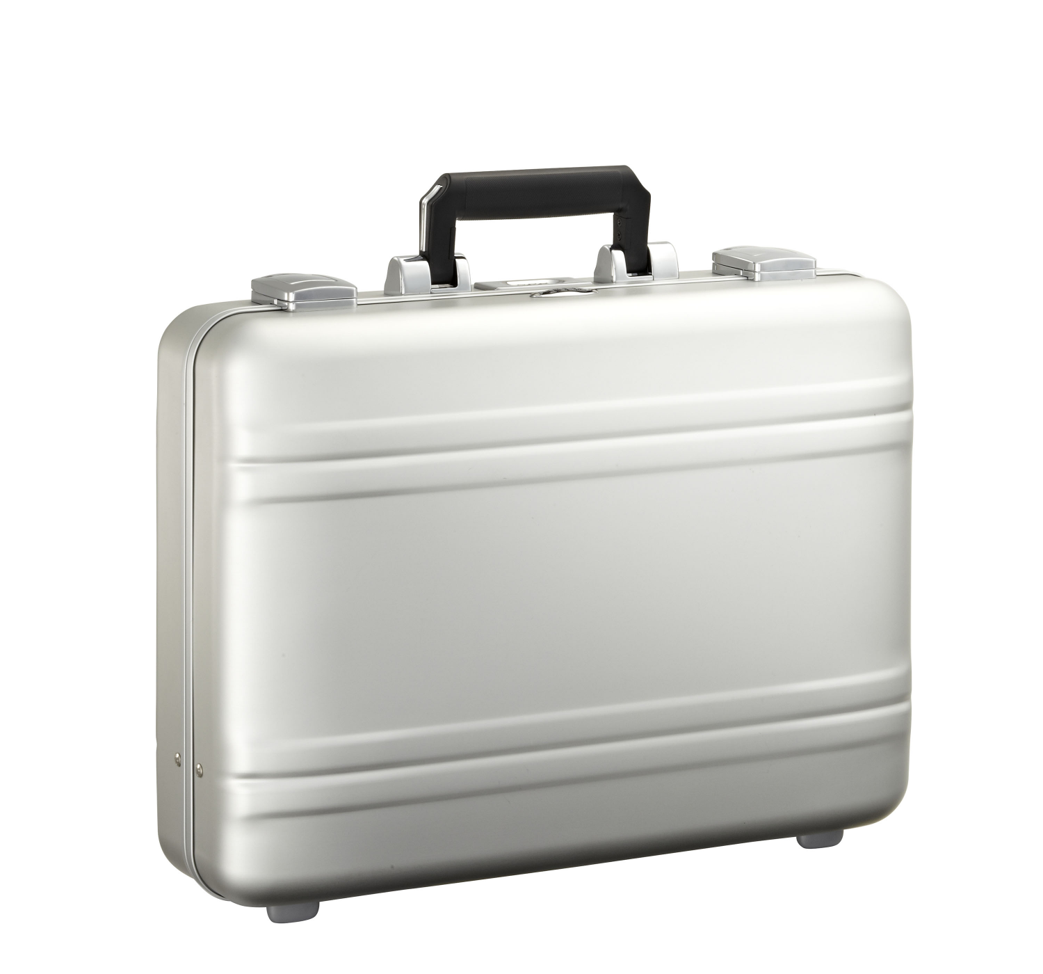 ZERO HALLIBURTON LUGGAGE IS BACK! FORM + DESIGN