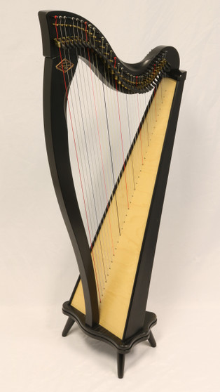 Dusty Strings Boulevard (Preowned #21382)