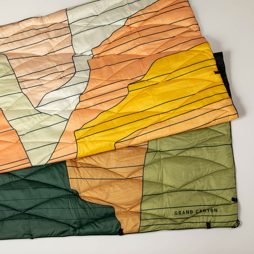 1955136_Blanket_Nomadix_4__509