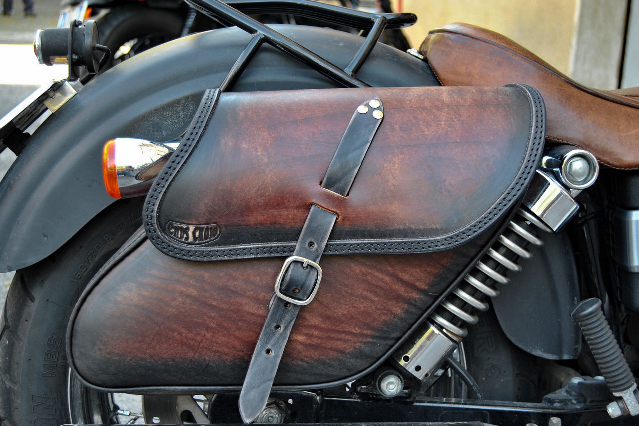 ITALIAN LEATHER TANGO SADDLE BAGS FOR HARLEY DAVIDSON BY ENDS