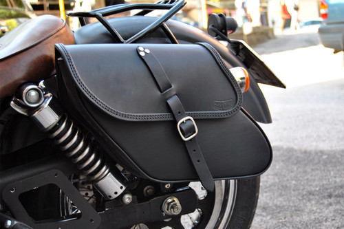 ITALIAN LEATHER TANGO SADDLE BAGS FOR HARLEY DAVIDSON BY ENDS CUOIO BLACK LEATHER BLACK THREAD