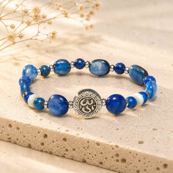 The Great Oracle Divination And Communication Bracelet.  Stones believed to help you communicate your  visionary ideas to others. 
