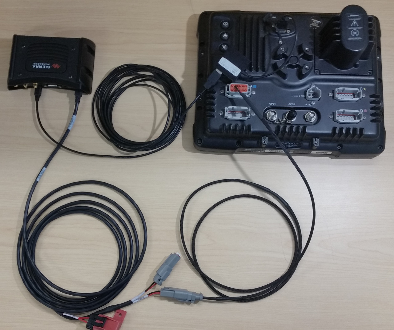 Vantage Northeast | Trimble | Precision Ag | Cable Assy, Sierra Wireless RV55/GX450 Modem, USB to CFX-750/FM-750 FMX/FM-1000, Power Cable