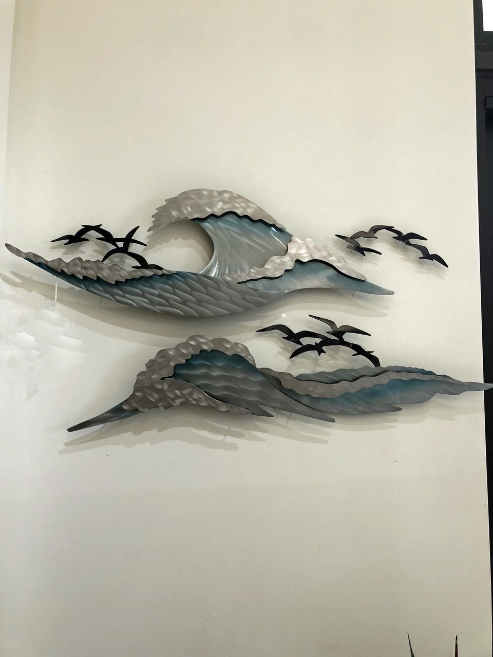 Ocean Waves with Seagulls Metal Wall Art MM157