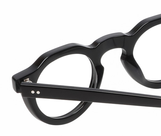 Close Up View of Reptile Malayemys Women Panthos Full Rim Designer Reading Glasses in Black 44 mm