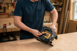 How to Replace a Circular Saw Blade How to Replace a Circular Saw Blade
