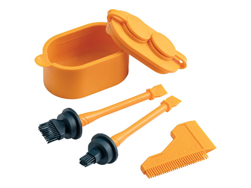 POWERTEC 72254 Glue Applicator Kit with sealable glue keeper, two brushes, and spreader
