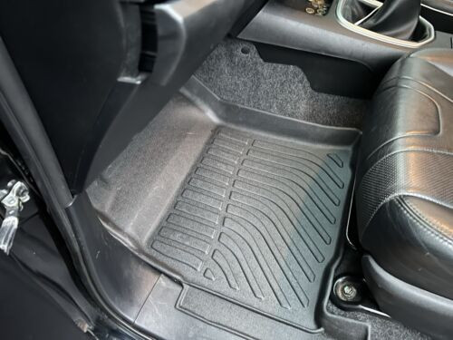 3D Custom Floor Mats TPE All Weather Car Liner For Toyota Hilux Mk8 (Revo) 2015-2022+ Double Cab Manual