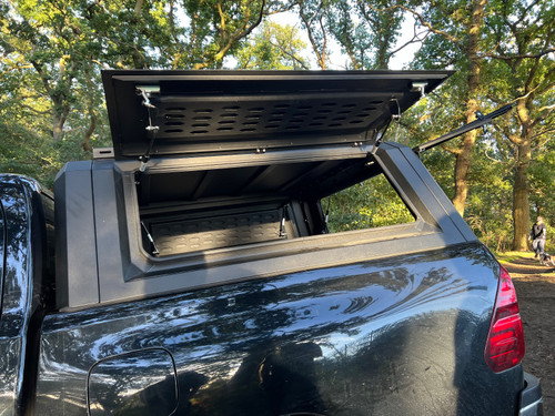 Nissan Navara Heavy Duty Rear Canopy Hardtop Double Cab NP300 2016+ Metal Black Nissan Navara Heavy Duty Rear Canopy Hardtop Double Cab NP300 2016+ Metal Black
