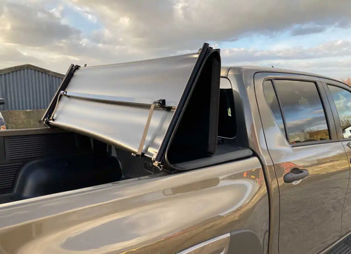 BLACK TRI-FOLD SOFT TONNEAU TRUCK BED COVER for NISSAN NAVARA D40 (2005-2014)