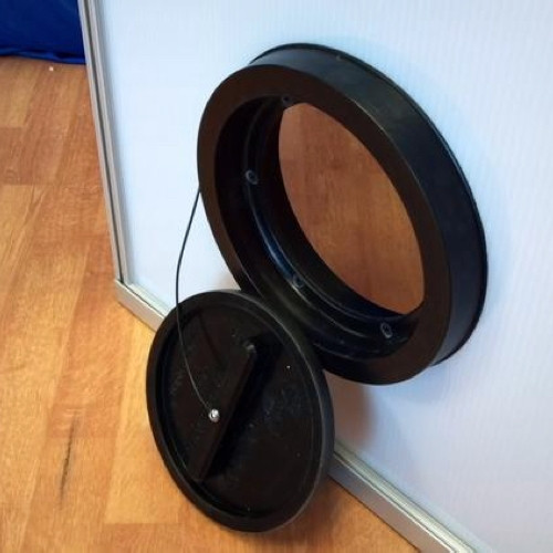 Edge-Guard 2’ Panel with 8” exhaust port for HEPA filtered air discharge.