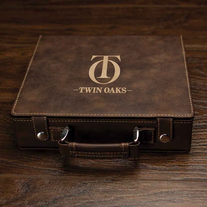 WHISTLING STRAITS DOYLE POKER SET