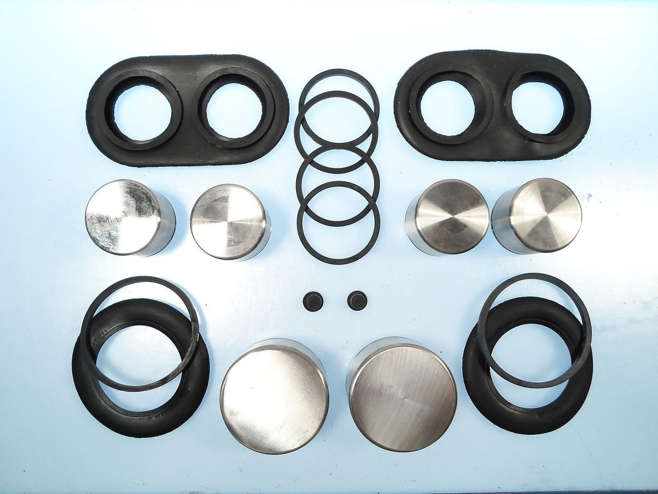 Lamborghini Espada 1968-1975 Rear Caliper Piston Kit w/ Seals