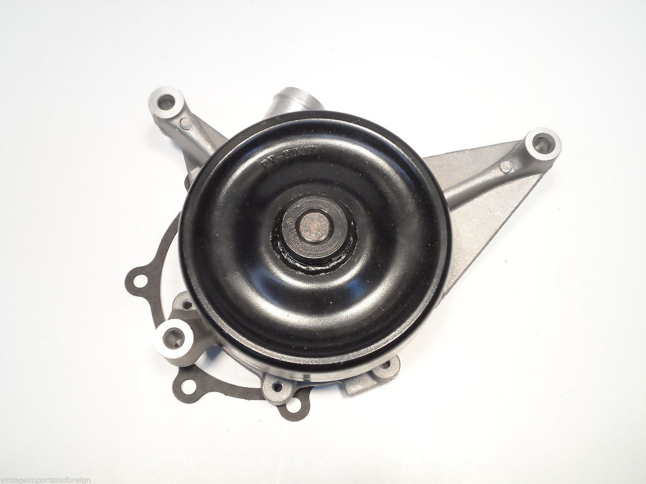 Jaguar S Type 2000-2003 Lincoln LS 2000-2002 Water Pump AJ8 11935 