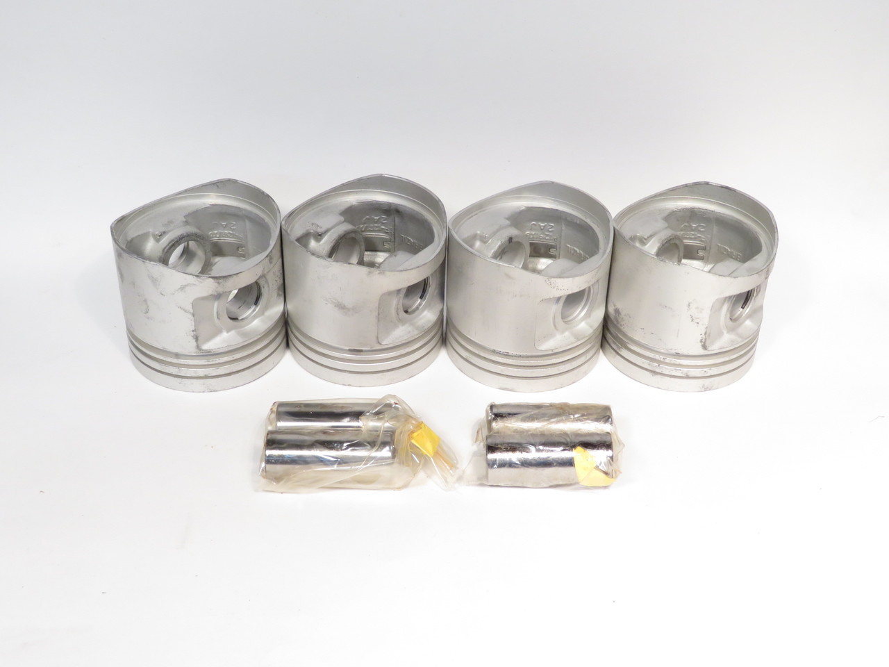 VW Rabbit Dasher Scirocco & Jetta Engine Piston Set  P1291STD