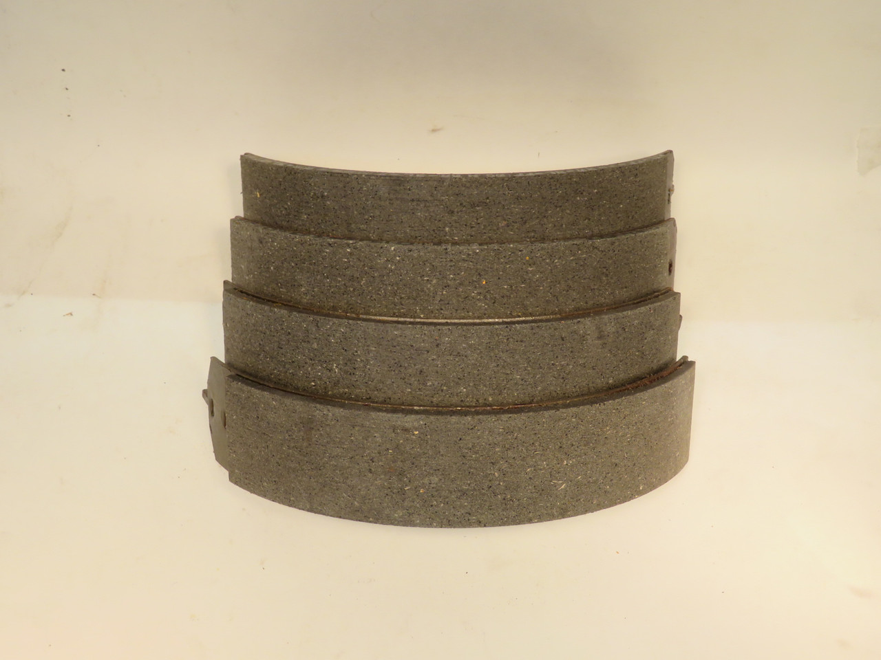 Triumph TR2 Saab 95 96 Sunbeam Rapier & Hillman Husky Brake Shoe Set