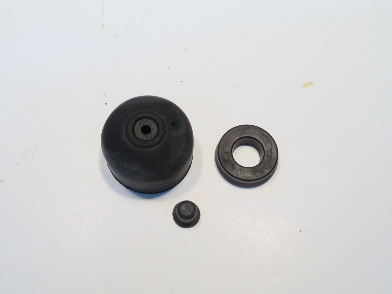 MGC & MGC GT Girling Clutch Slave Cylinder Repair Kit  SP2196