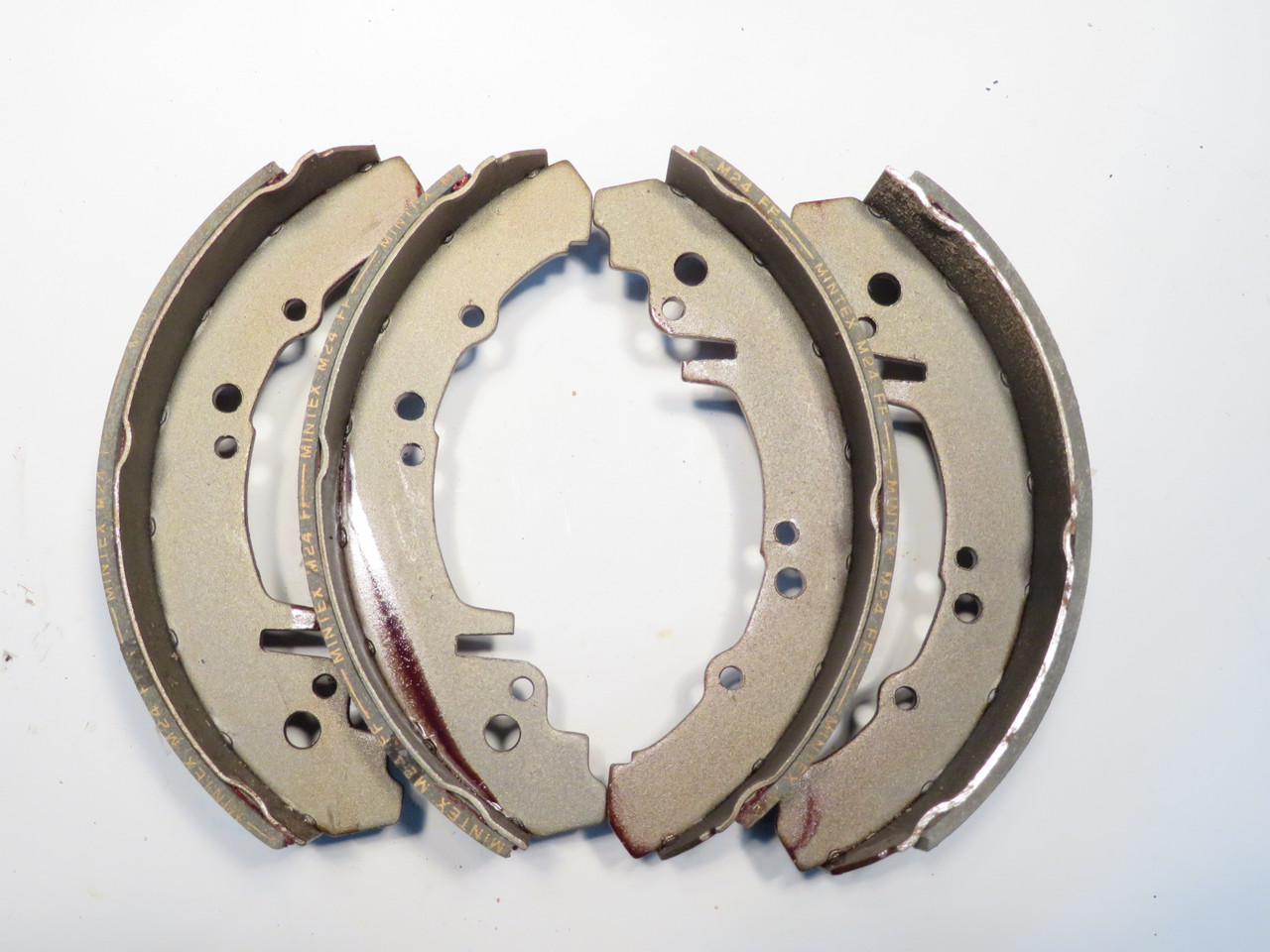 Fiat 1500 Series 1 Spyder 1961-1963 Rear Brake Shoe Set  BS175