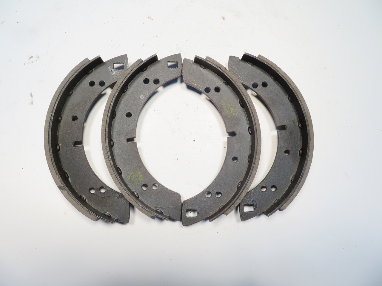 Ford Anglia 100E Prefect & Nash Metrpolitan Rear Brake Shoes BS37