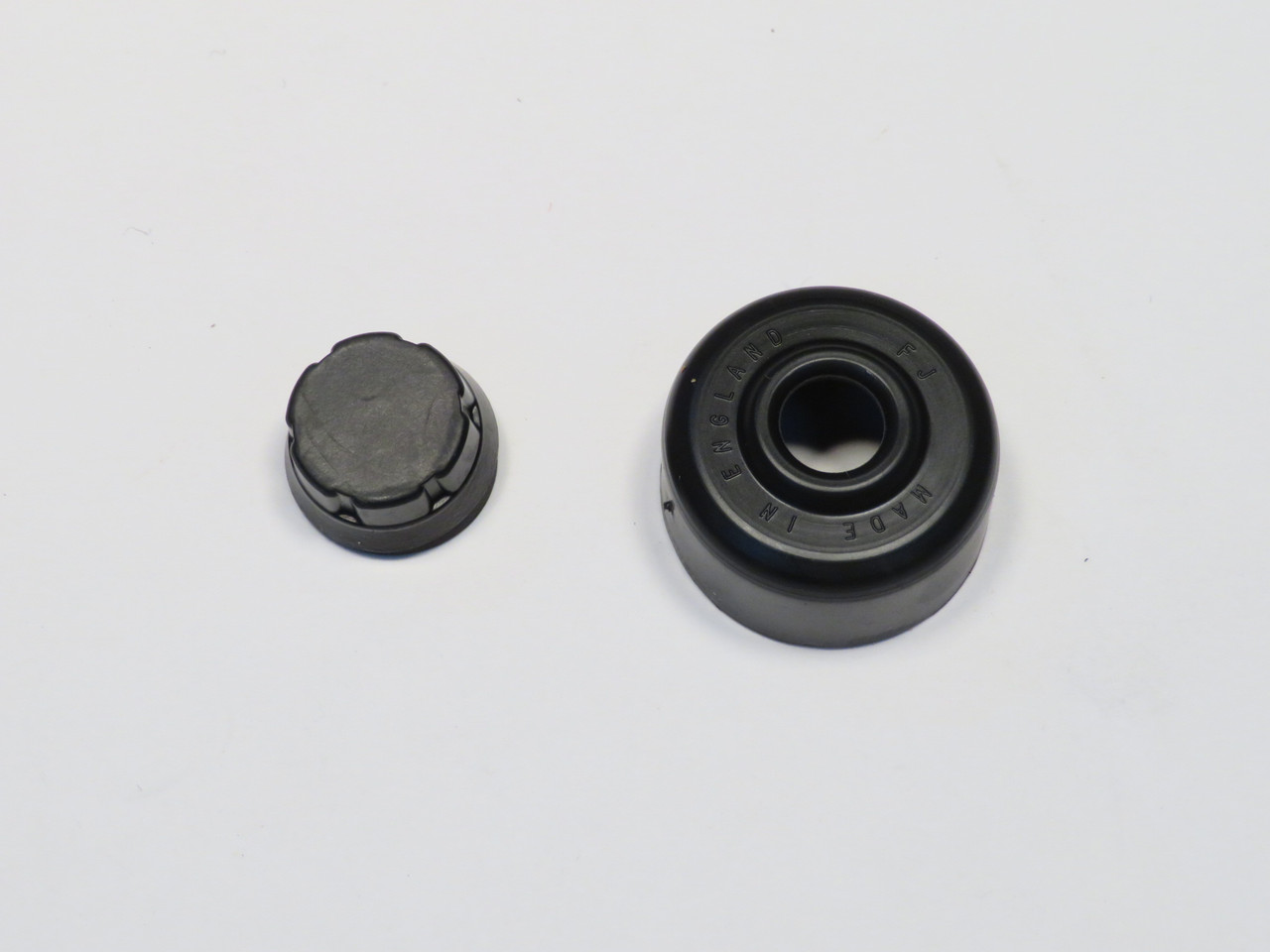 Triumph 2000 Sunbeam Alpine & Hillman Minx Clutch Master Cylinder Repair Kit  SSB901