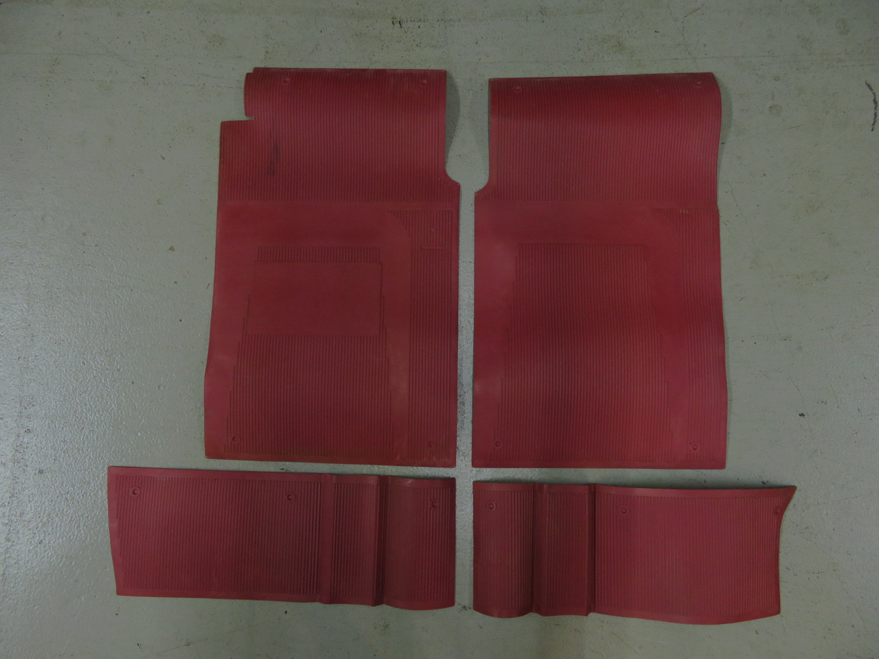 Austin Healey Sprite & MG Midget Amco 4-Piece Rubber Red Floor Mat Kit  6824-4