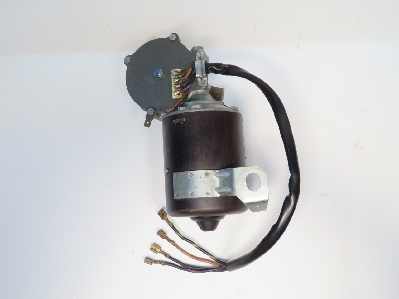 VW Fastback & Squareback NOS Bosch 12 Volt Wiper Motor 311.955.113K