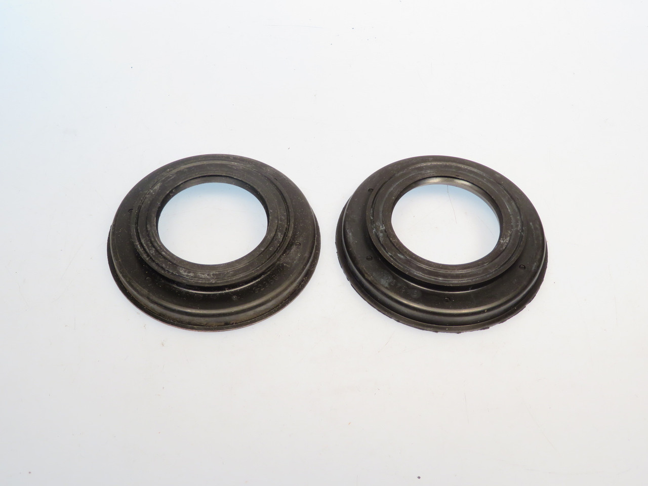 Opel Kadett 1965-1966 Front Wheel Oil Seals  S9456