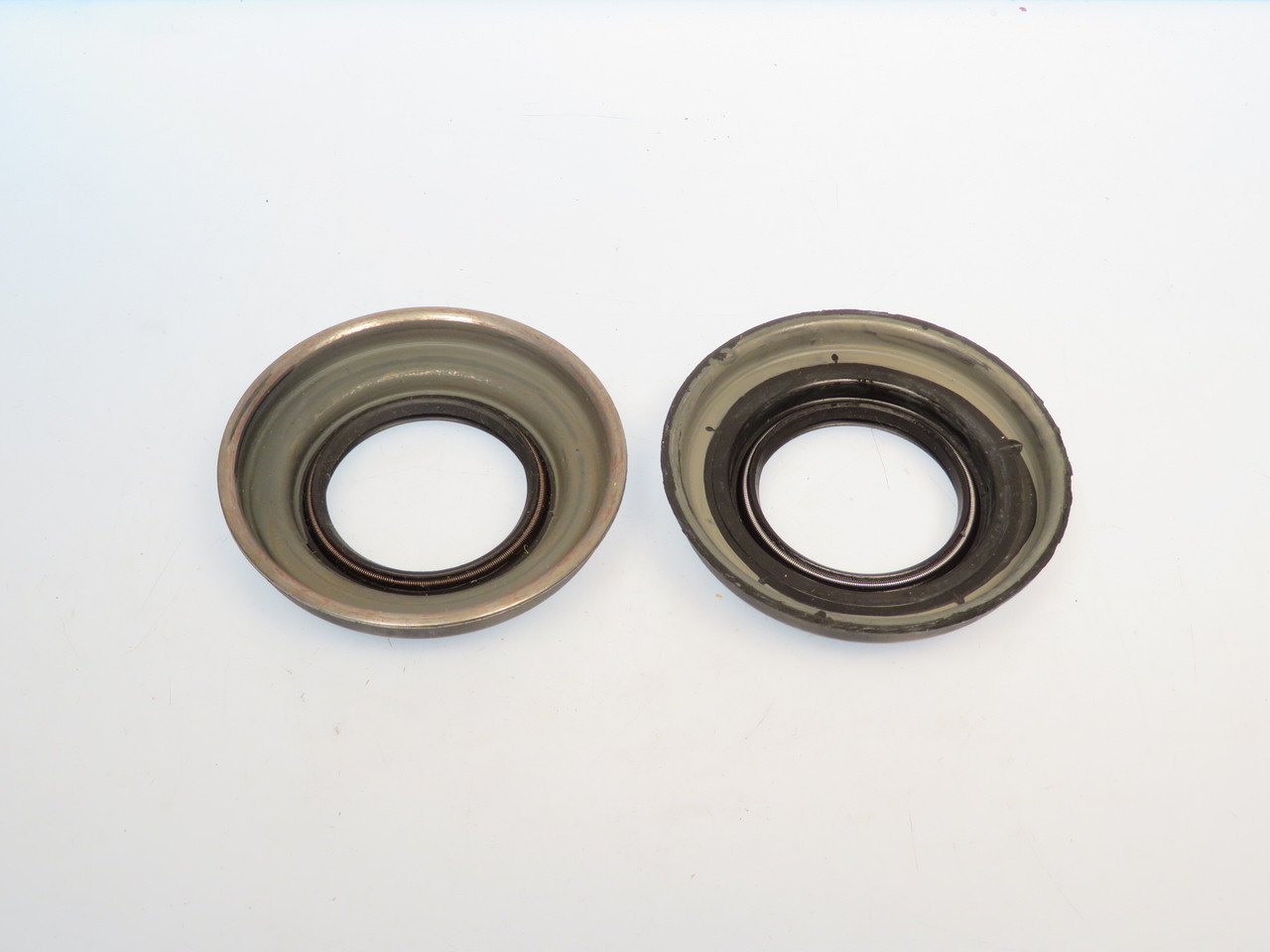 Opel Kadett 1965-1966 Front Wheel Oil Seals  S9456