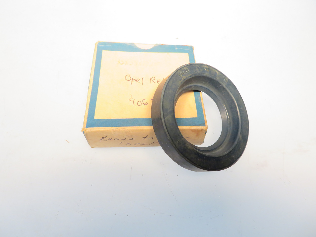 Opel Olympia Rekord Kombi & Olympia Rekord Caravan Rear Axle Oil Seal  35x58x12