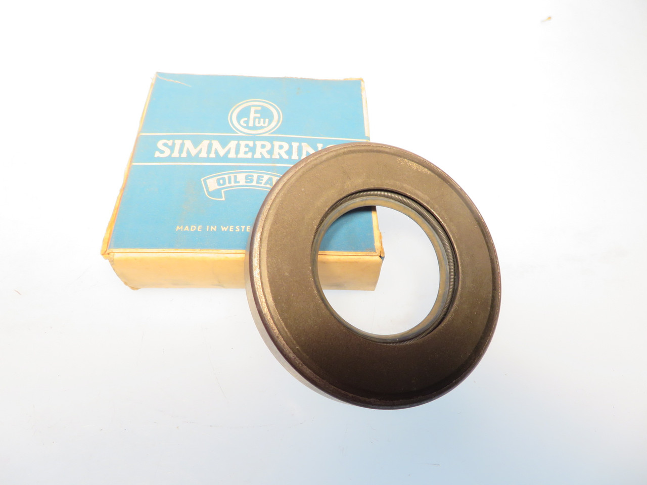 Ford Taunus 12M 15M 17M & Super Rear Axle Pinion Oil Seal  38x72x12